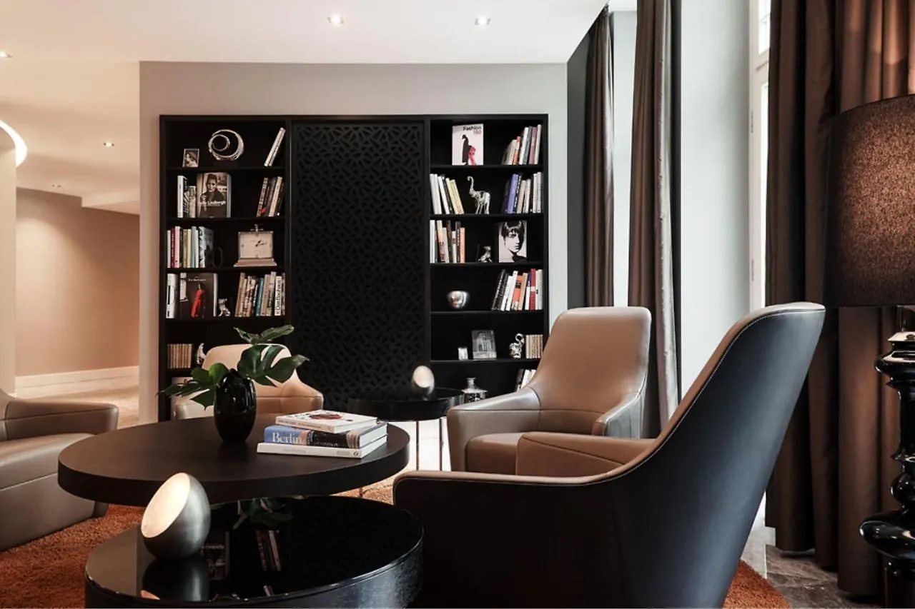 Hotel Roomers Berlin Steinplatz, Autograph Collection