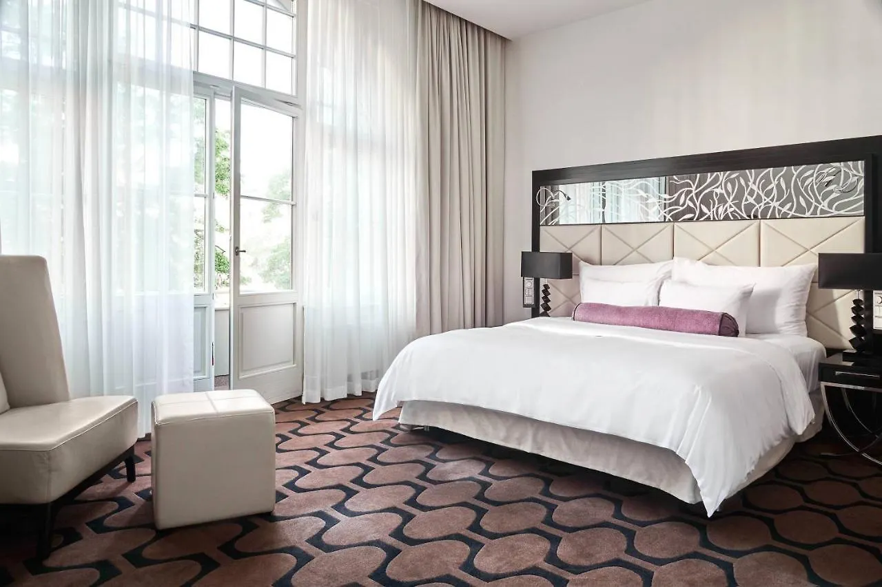 Roomers Berlin Steinplatz, Autograph Collection 5*,