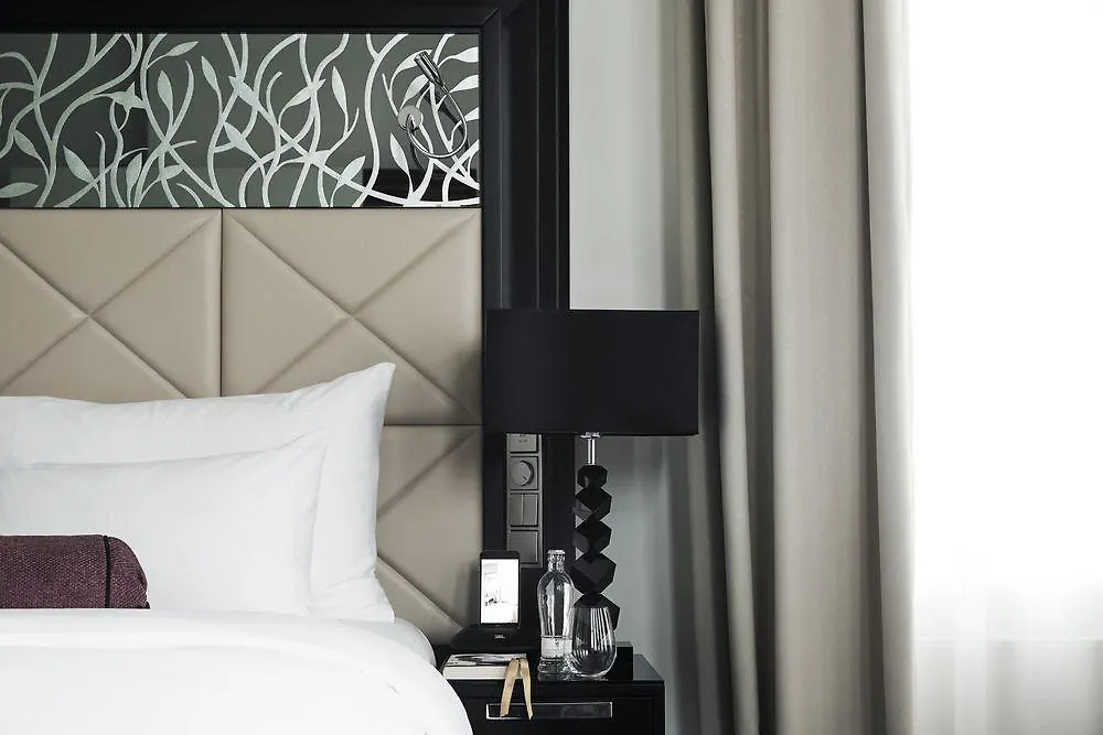 Hotel Roomers Berlin Steinplatz, Autograph Collection