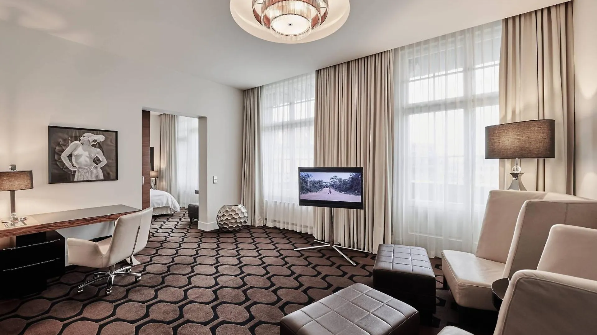 Roomers Berlin Steinplatz, Autograph Collection فندق