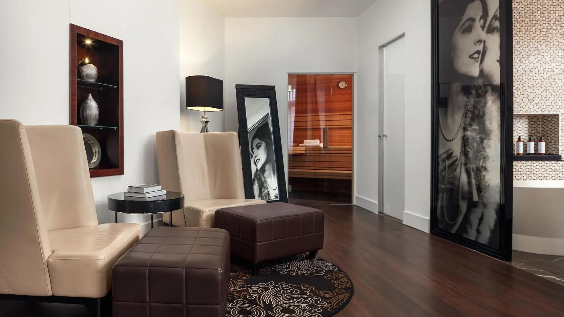 فندق Roomers Berlin Steinplatz, Autograph Collection