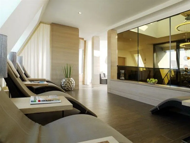 Roomers Berlin Steinplatz, Autograph Collection Hotel