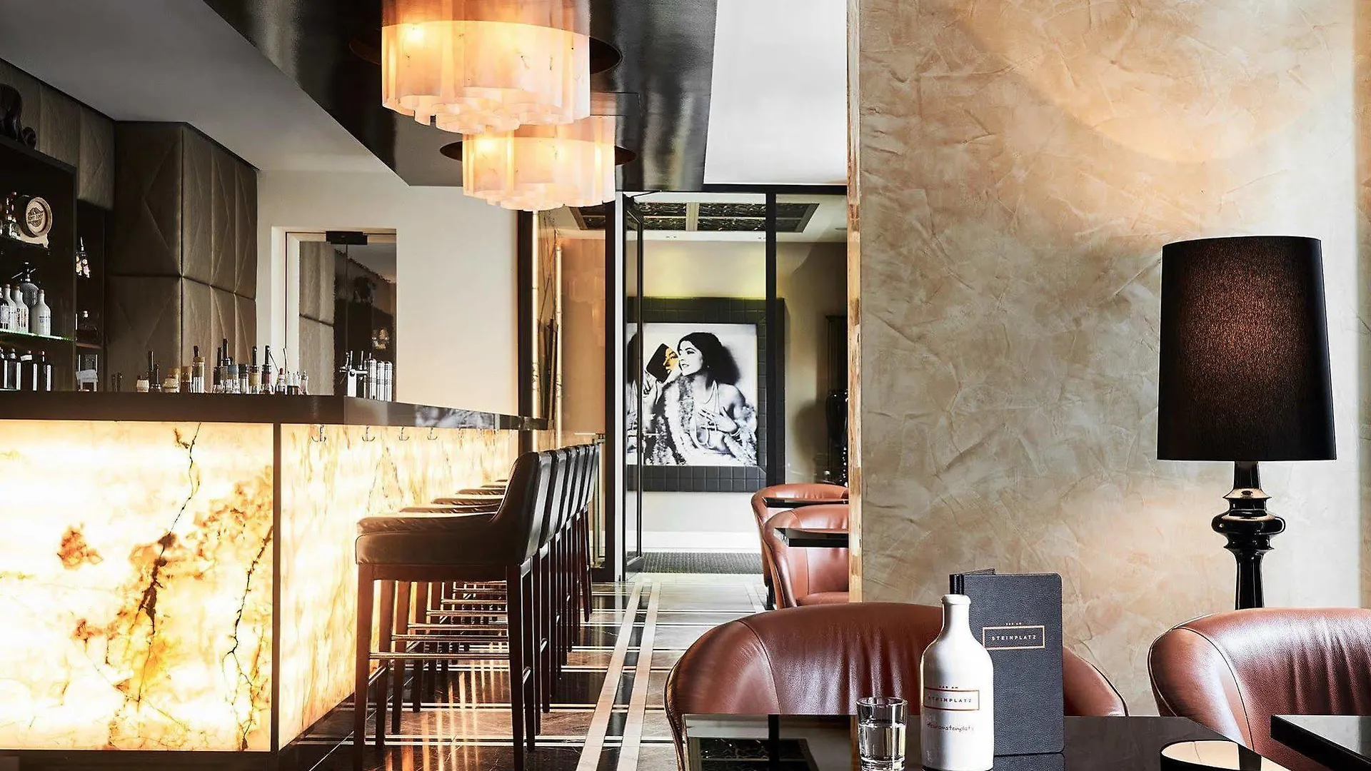 ***** Hotel Roomers Berlin Steinplatz, Autograph Collection Germania